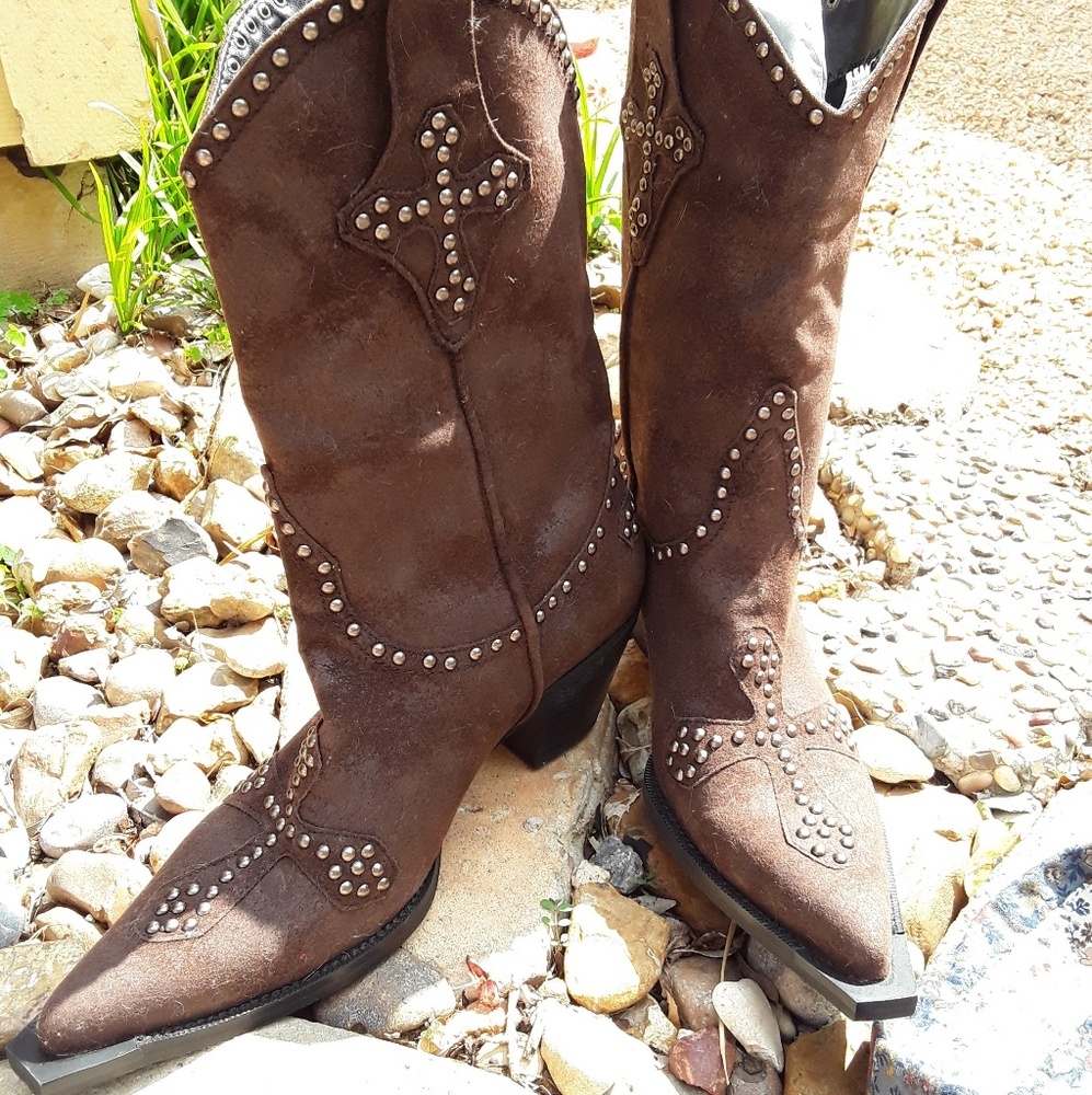 Gorgeous Brown Boots